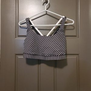 Lululemon sports bra